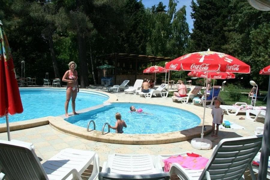Oasis Park Hotel - 3